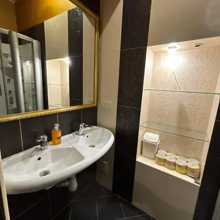 степана бандери 89 Διαμέρισμα *